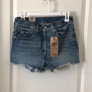 New Levi’s Shorts Size 26
